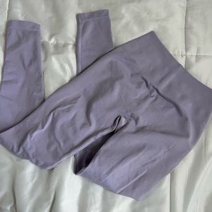 Alphalete purple leggings